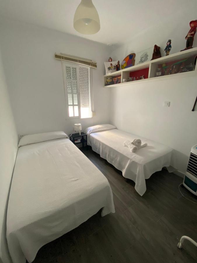Habitaciones La Vina Cadix Extérieur photo